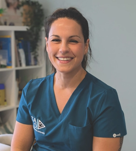 Carolina Morchón Cuadrado, Fisioterapeuta colegiada de TAO Fisioterapia y Osteopatía en Jerez de la Frontera
